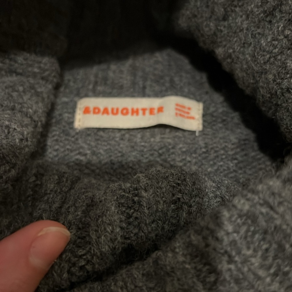 &Daughter Dark Grey Turtleneck, size x-small - Picture 3 of 7